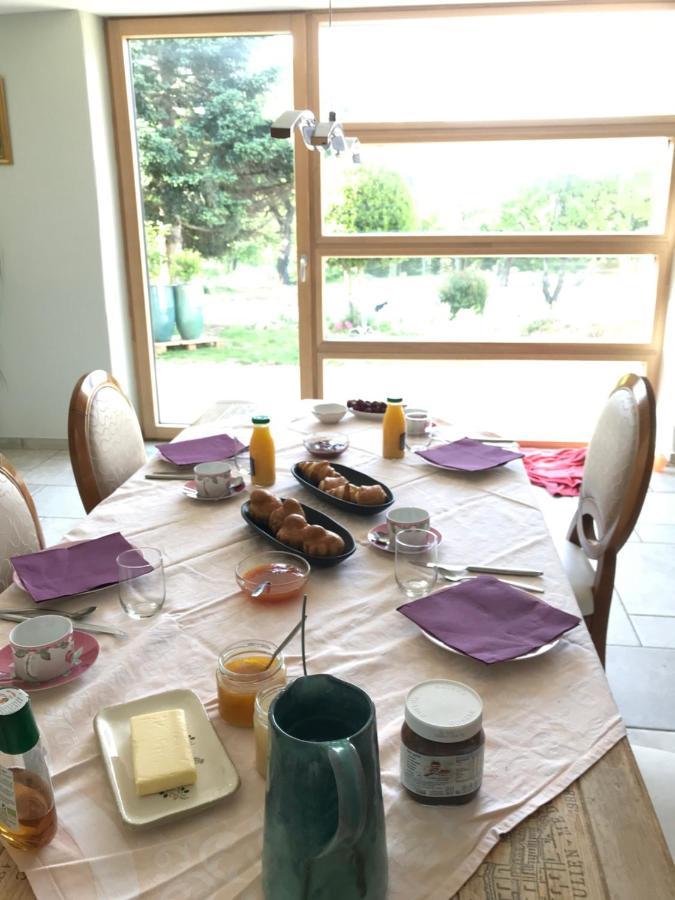 La Bergerie Des Amandiers Chambres Et Table D'Hotes Malataverne ภายนอก รูปภาพ