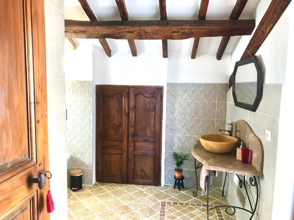 La Bergerie Des Amandiers Chambres Et Table D'Hotes Malataverne ภายนอก รูปภาพ